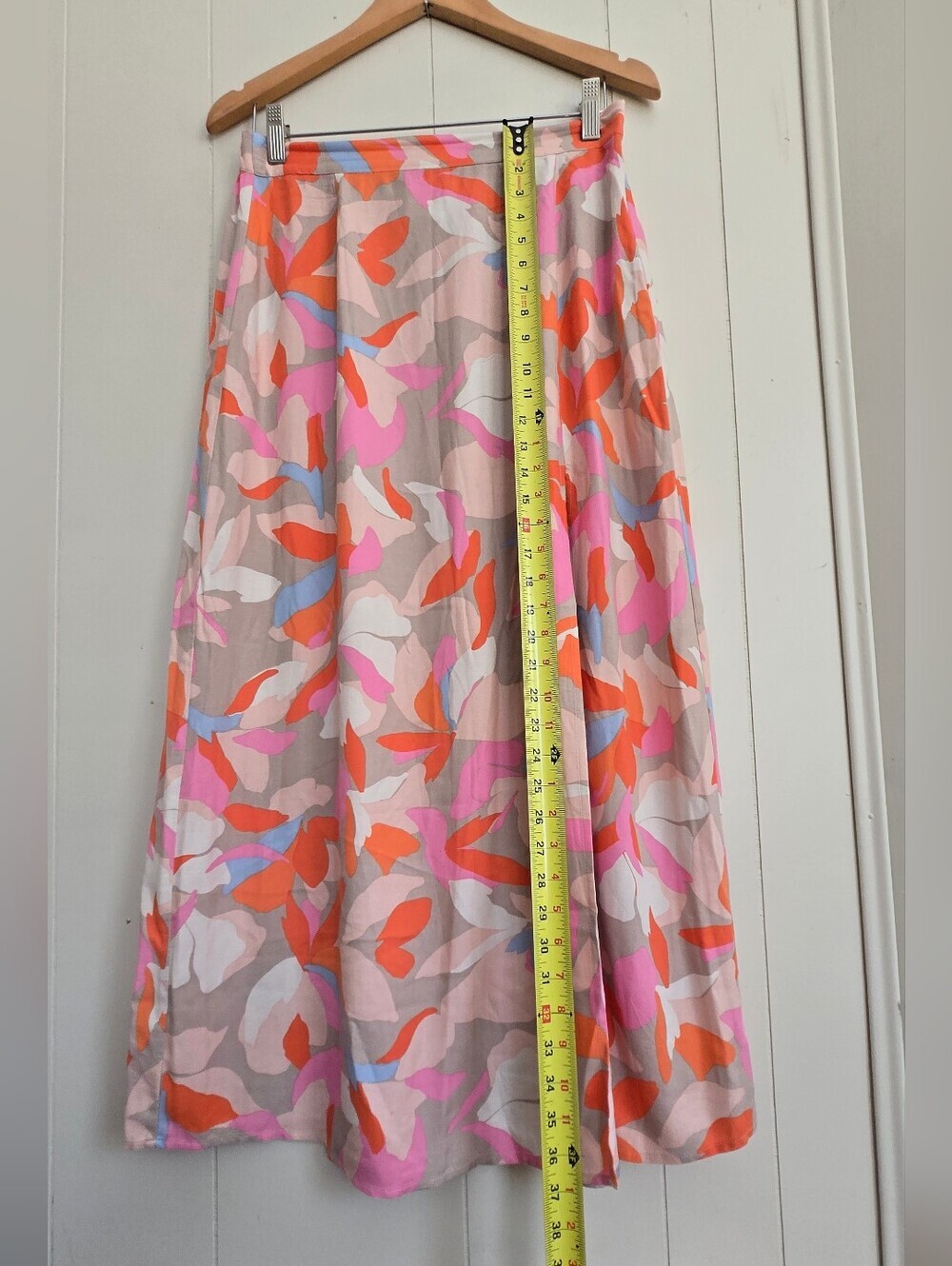 Saltwater LUXE Beige Maxi Skirt Floral Print-Size M - Picture 6 of 8